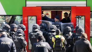 Nach Übergriffen: Land zahlt Wachschutz für Züge Erfurt – Suhl
