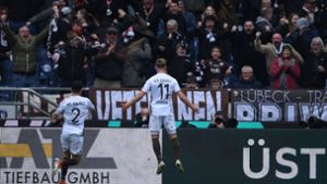 2. Liga: St. Pauli wieder auf Aufstiegskurs - KSC schlägt Hertha