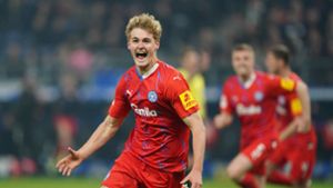 2. Liga: Kiel besiegt im Nordderby den HSV - Düsseldorf schlägt Fürth